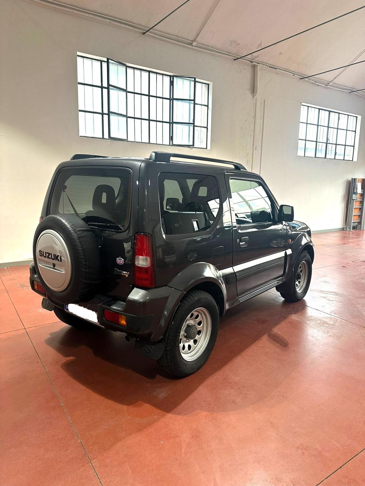 Suzuki Jimny 1.3i 16V cat 4WD JLX