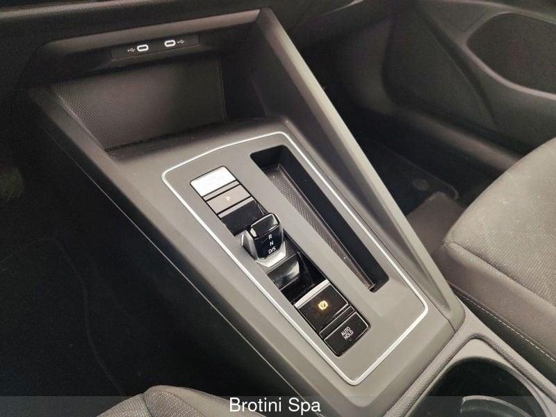 Volkswagen Golf 1.0 eTSI EVO DSG Life