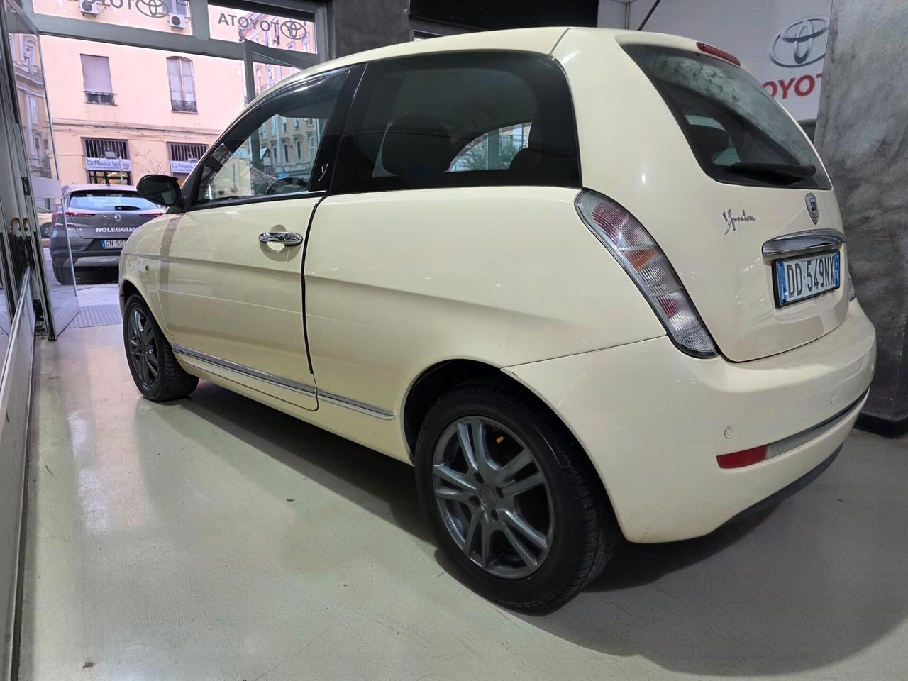Lancia Ypsilon 1.2 Oro Full Option