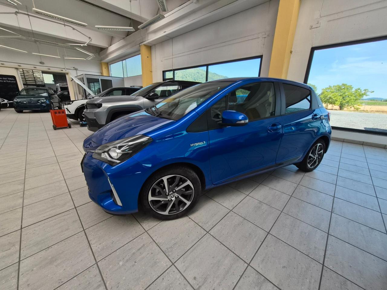 Toyota Yaris 1.5 Hybrid 5 porte Cool