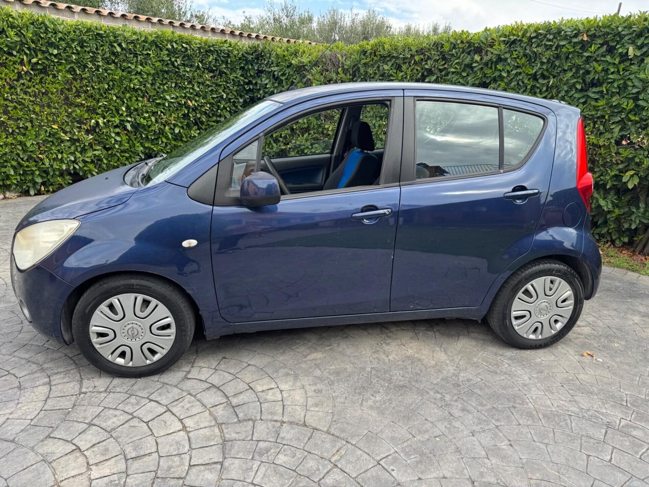 OPEL AGILA 1.3 benzina - POCHI KM - 2009