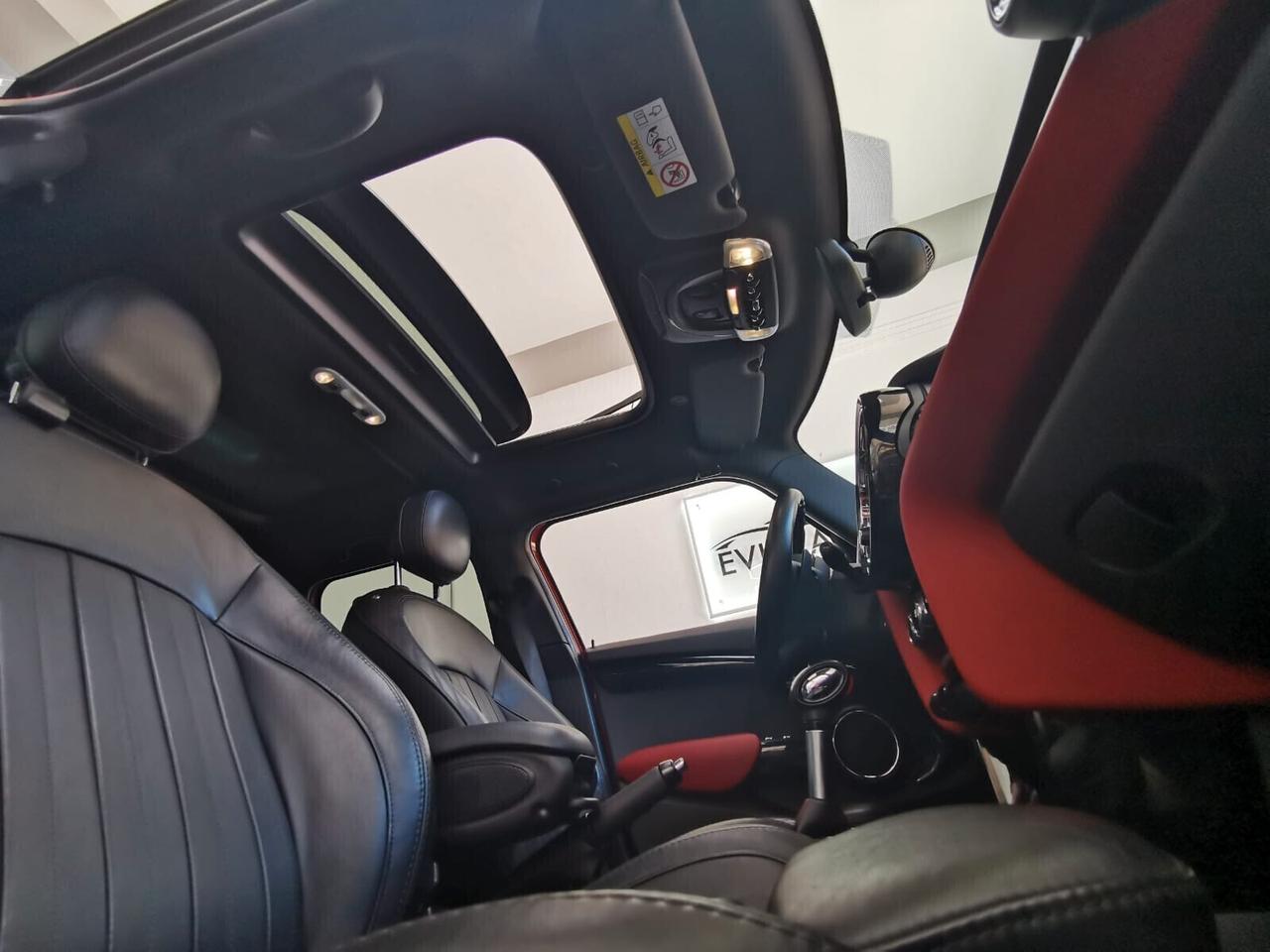 Mini Mini 2.0 Cooper SD Allestimento Jhon Cooper Works 5 porte TETTO