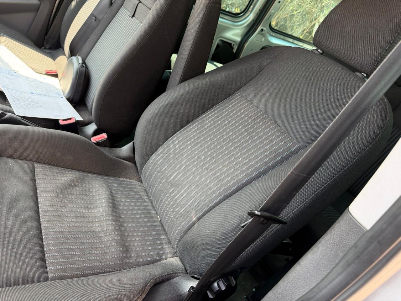 Volkswagen Multivan 2.5 TDI/130CV Comfortline