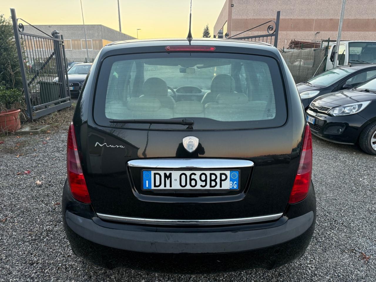 Lancia MUSA 1.4 16V Oro DFN