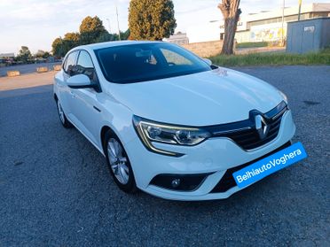 Renault Megane 2016---1.5 Diesel Automatica