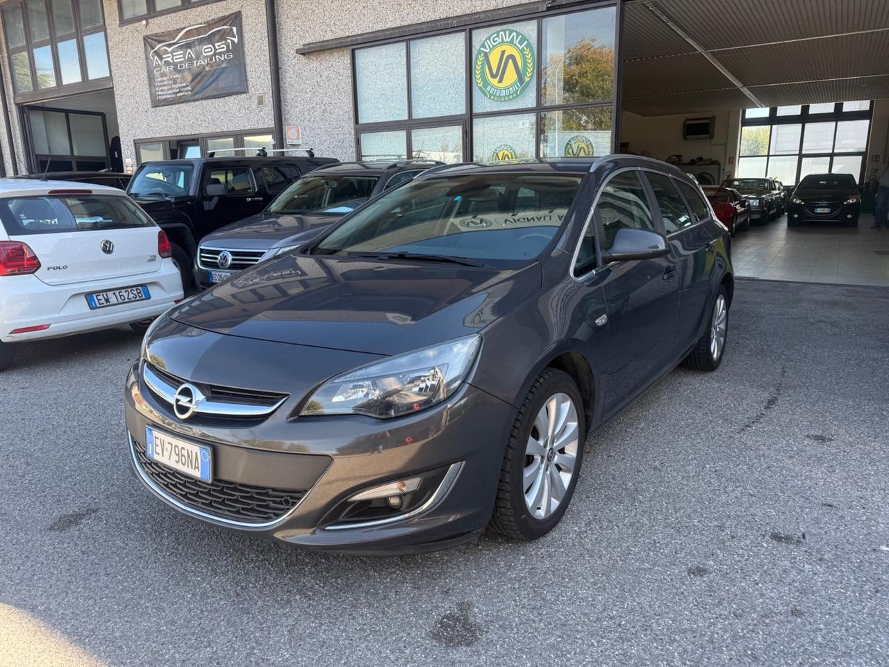 Opel Astra 1.4 Turbo 140CV Sports Tourer GPL Cosmo