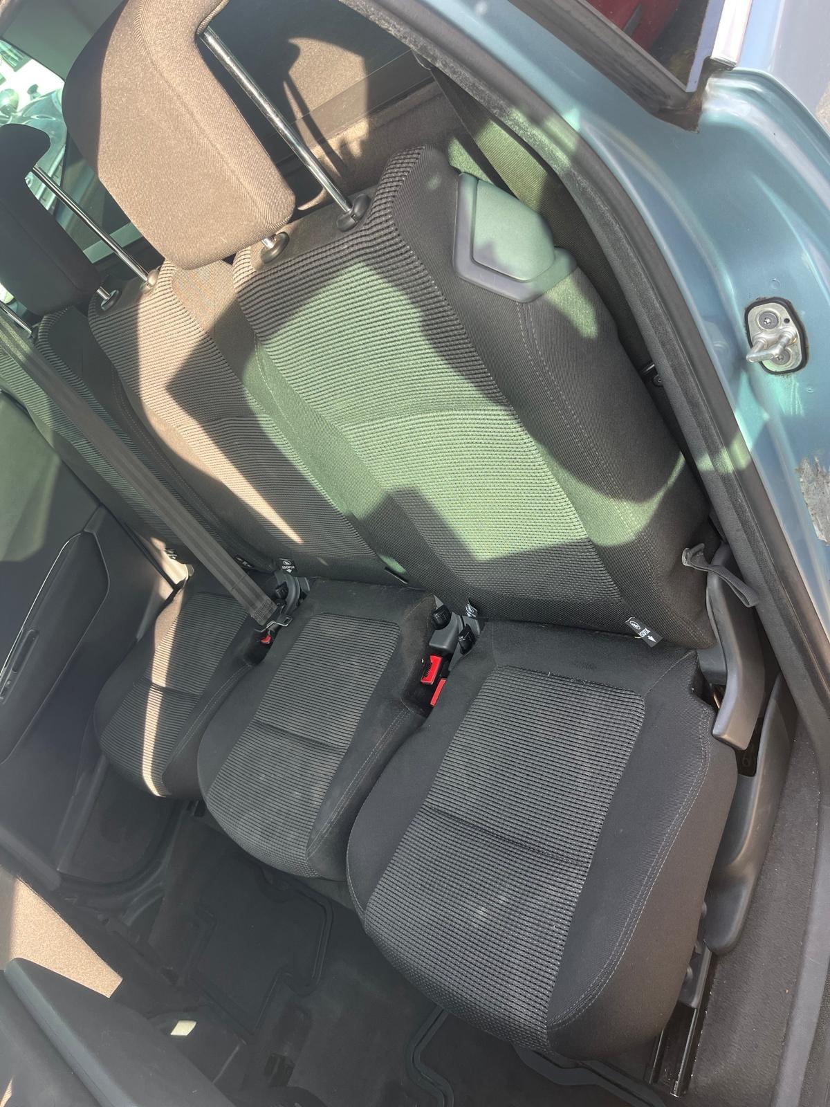 Peugeot 5008 1.6 HDi 110CV Féline