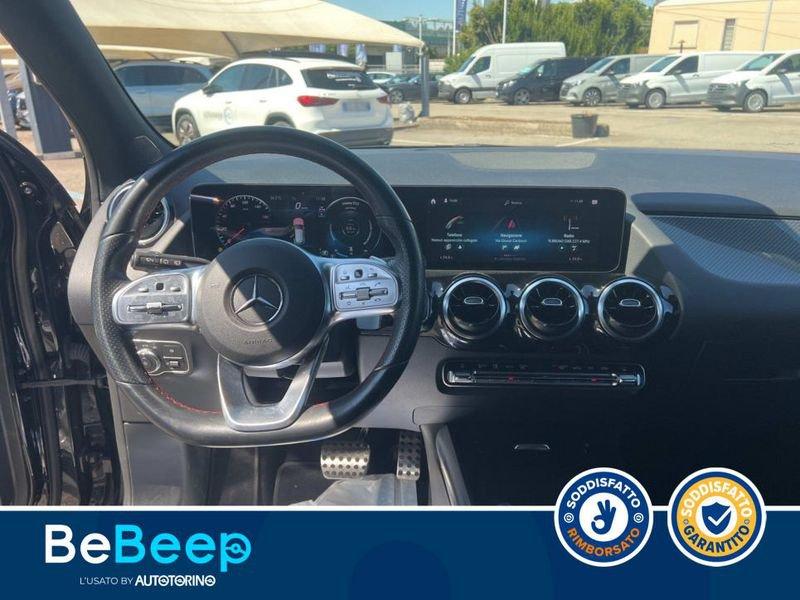 Mercedes-Benz GLA 180 PREMIUM AUTO