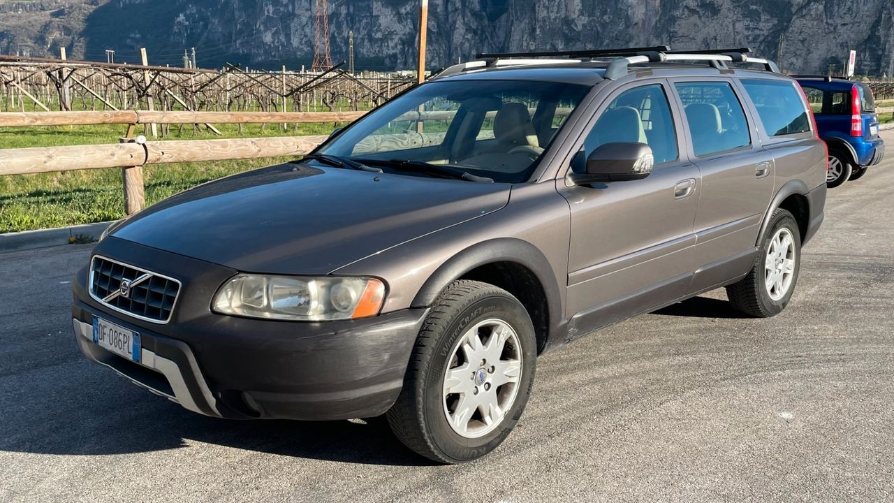 VOLVO XC70 2.4 D5 AWD - 2006