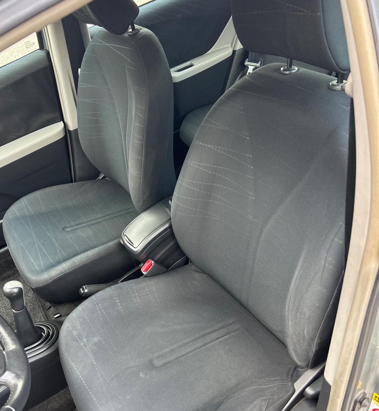 Toyota Yaris 1.0 5 porte Edizione SOL Neopatentati