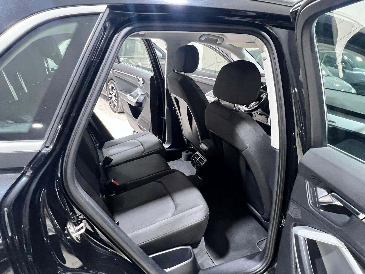Audi Q3 35 TDI S tronic Business Advanced