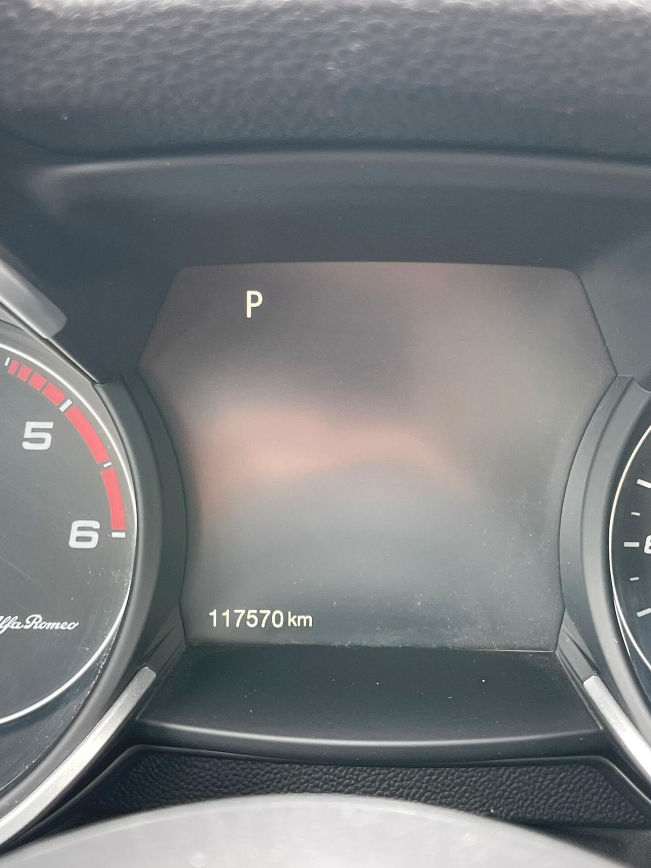Alfa Romeo Stelvio 2.2 Turbodiesel 160 CV AT8 RWD Super