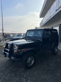 Jeep Wrangler 2.5 Laredo