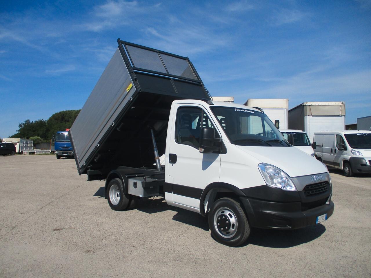 Iveco Daily 35C11 2.3 110CV E5 RIBALTABILE TRILATERALE +SOVRAS