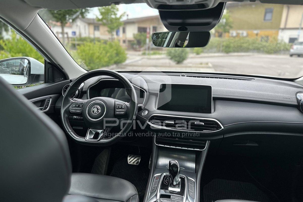 MG EHS Plug-in Hybrid Exclusive