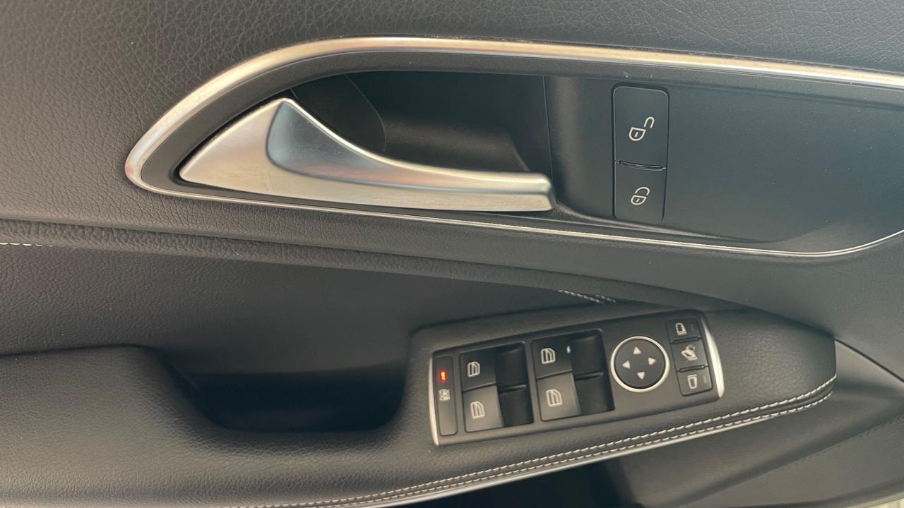 Mercedes-benz A 180 d Premium