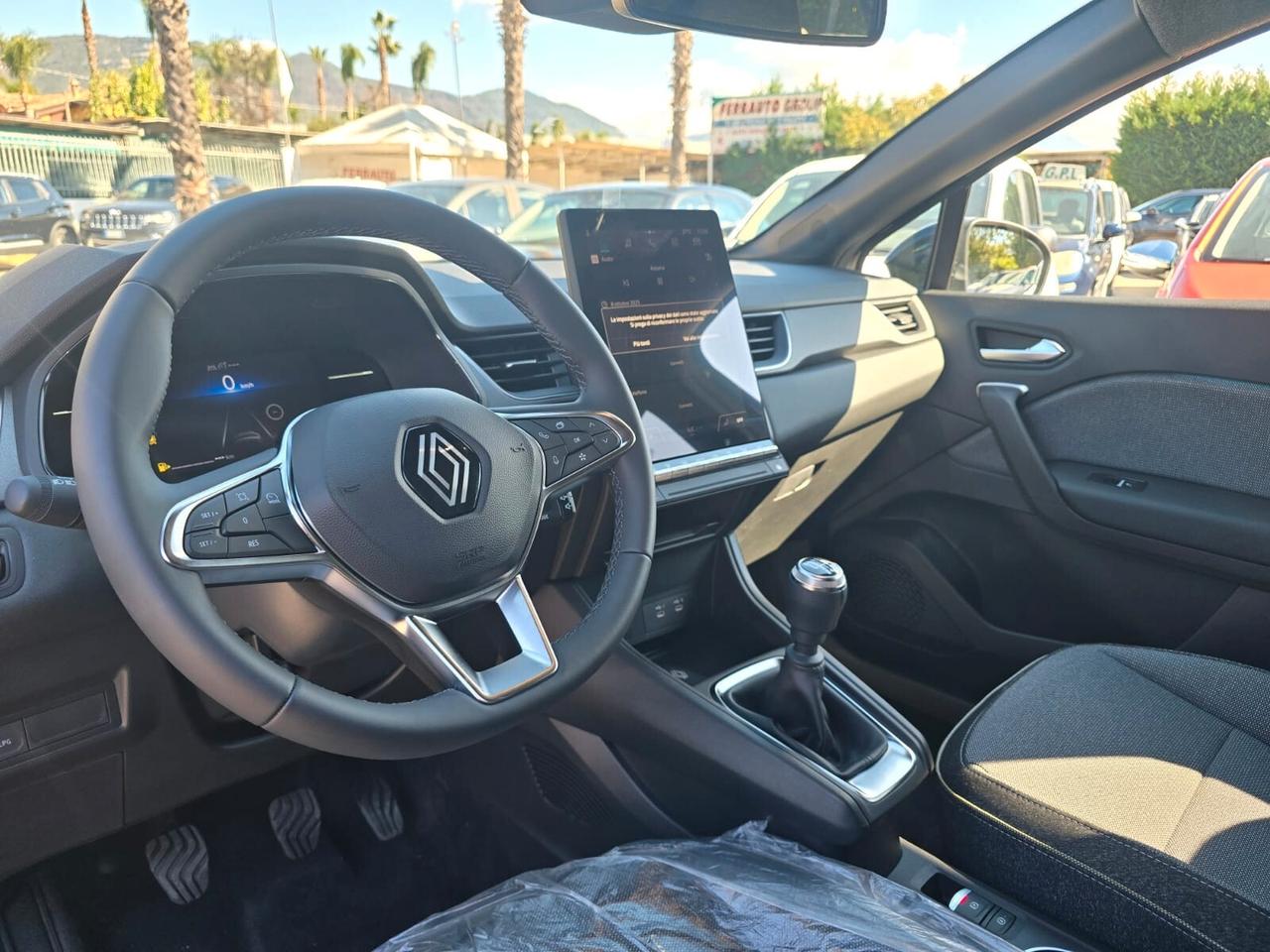 RENAULT CAPTUR TECHNO GPL 100CV NUOVA FULL