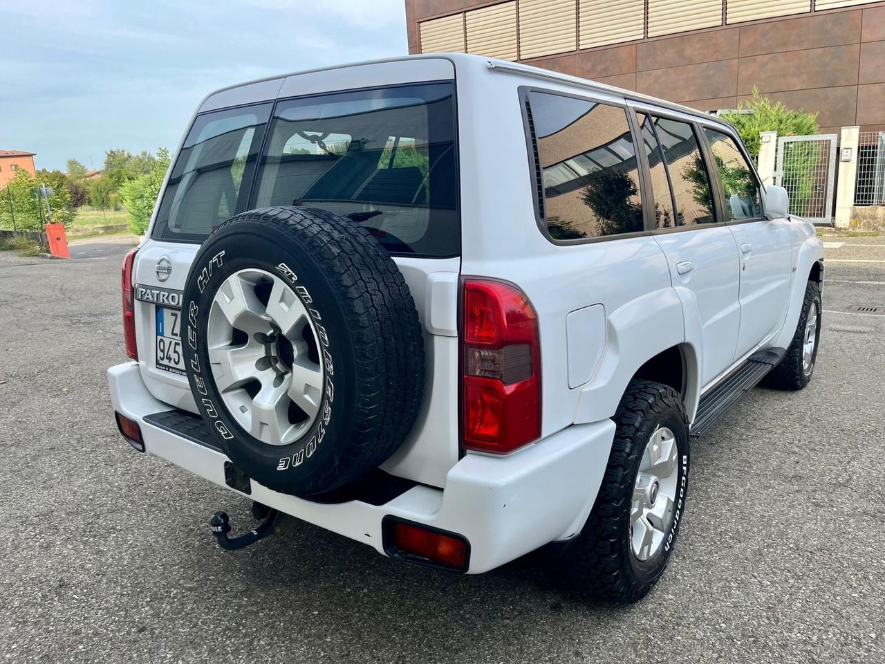 Nissan Patrol GR 3.0td 2009 174.000km 7posti perfetta