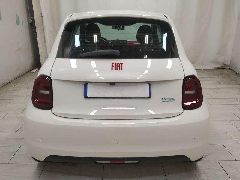 FIAT 500e 42 kWh (Red)