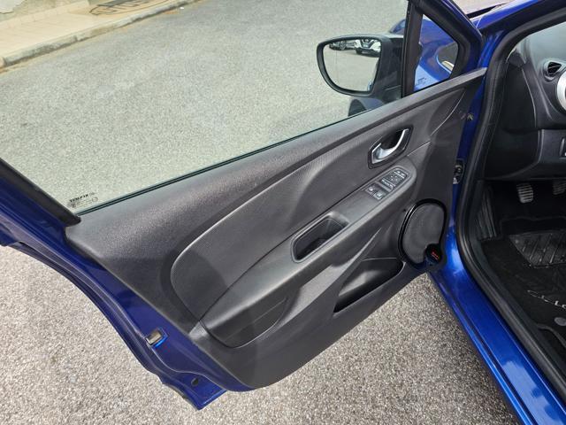 RENAULT Clio dCi 8V 75 CV 5 porte Duel