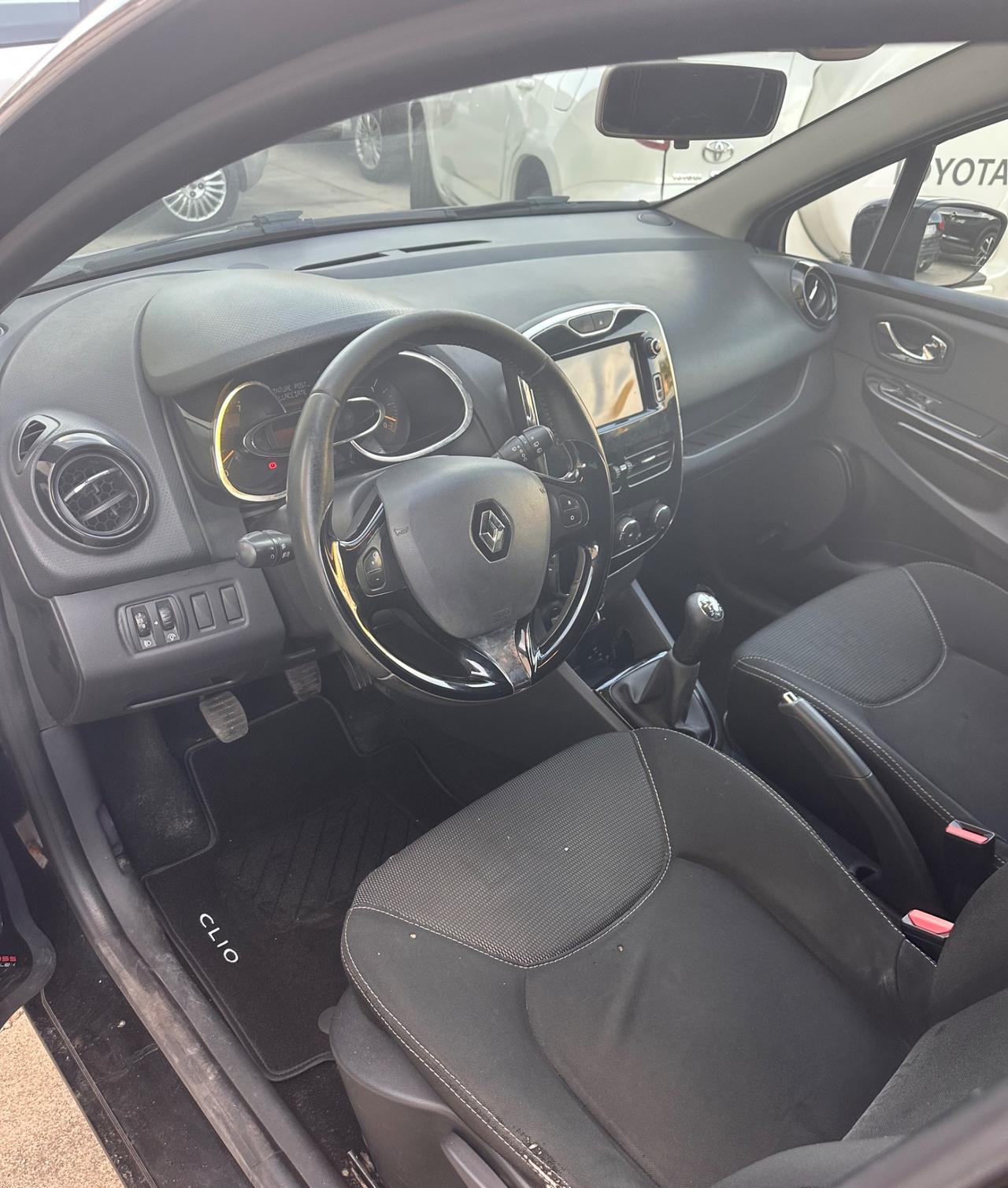 Renault Clio 1.2 Benz 75CV 5 porte Live NAVIG