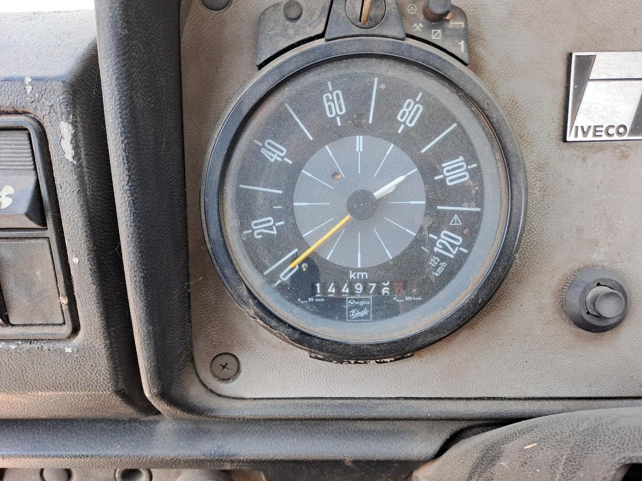 Iveco Daily con cassone aperto