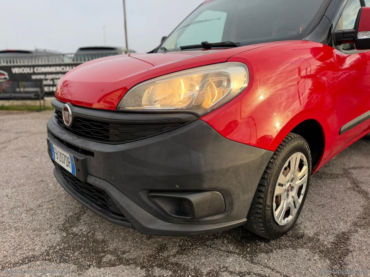 Doblò 1.6 MJT 90CV S&S PL-TN CARGO VETRATO