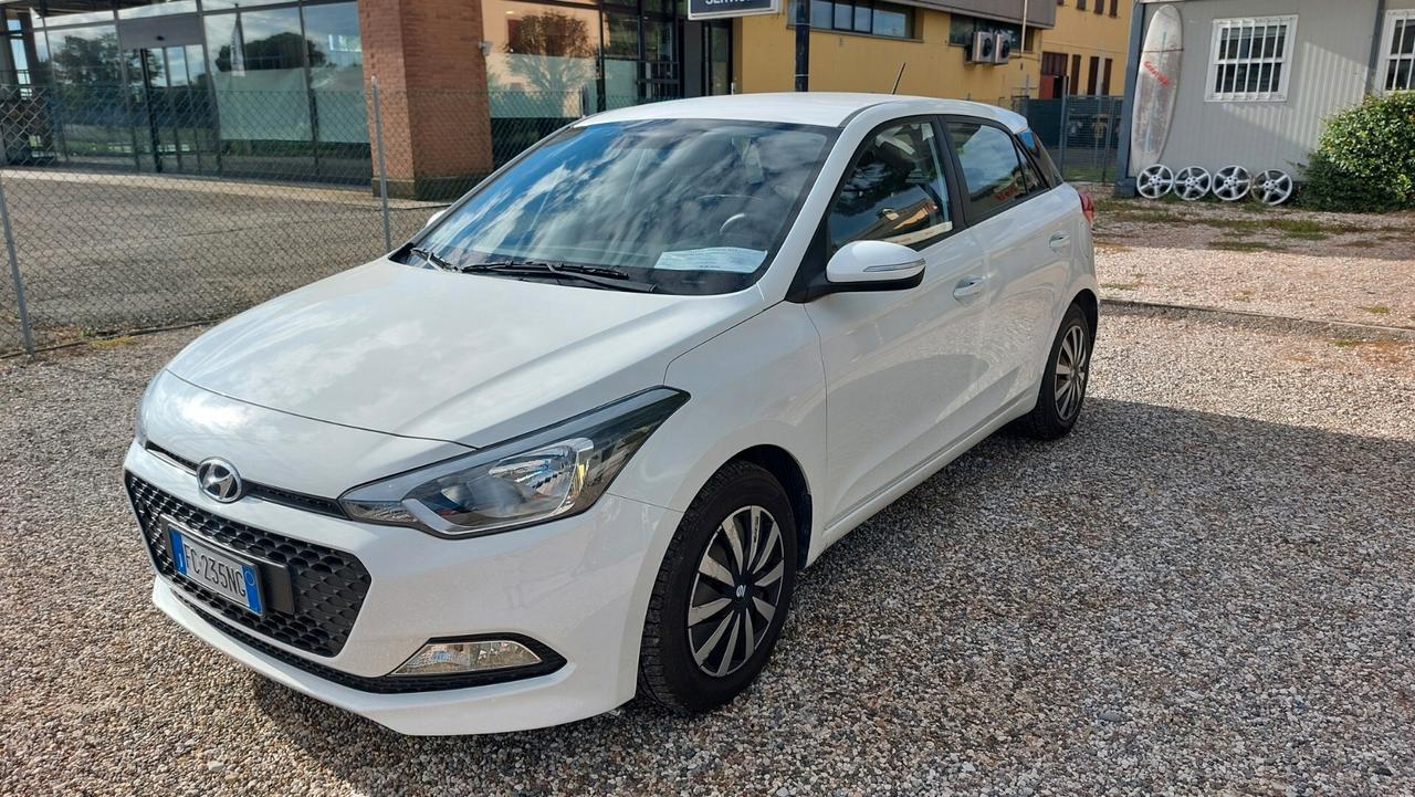 Hyundai i20 1.2 5 porte Classic