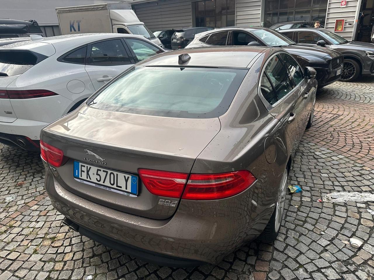 Jaguar XE 2.0 D Turbo 180 CV AWD aut. Prestige