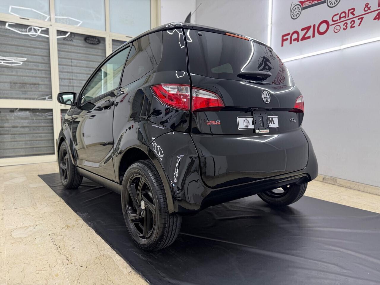 Aixam City Total Black