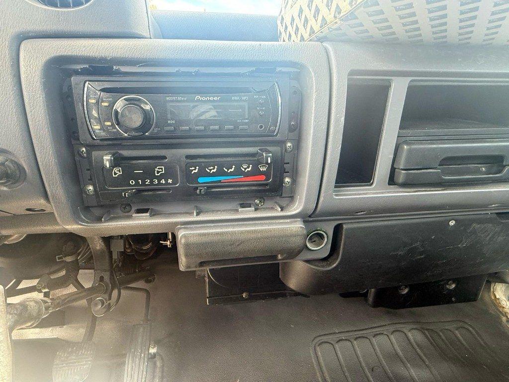 Nissan Cabstar 3.0 Td CASSONE FISSO