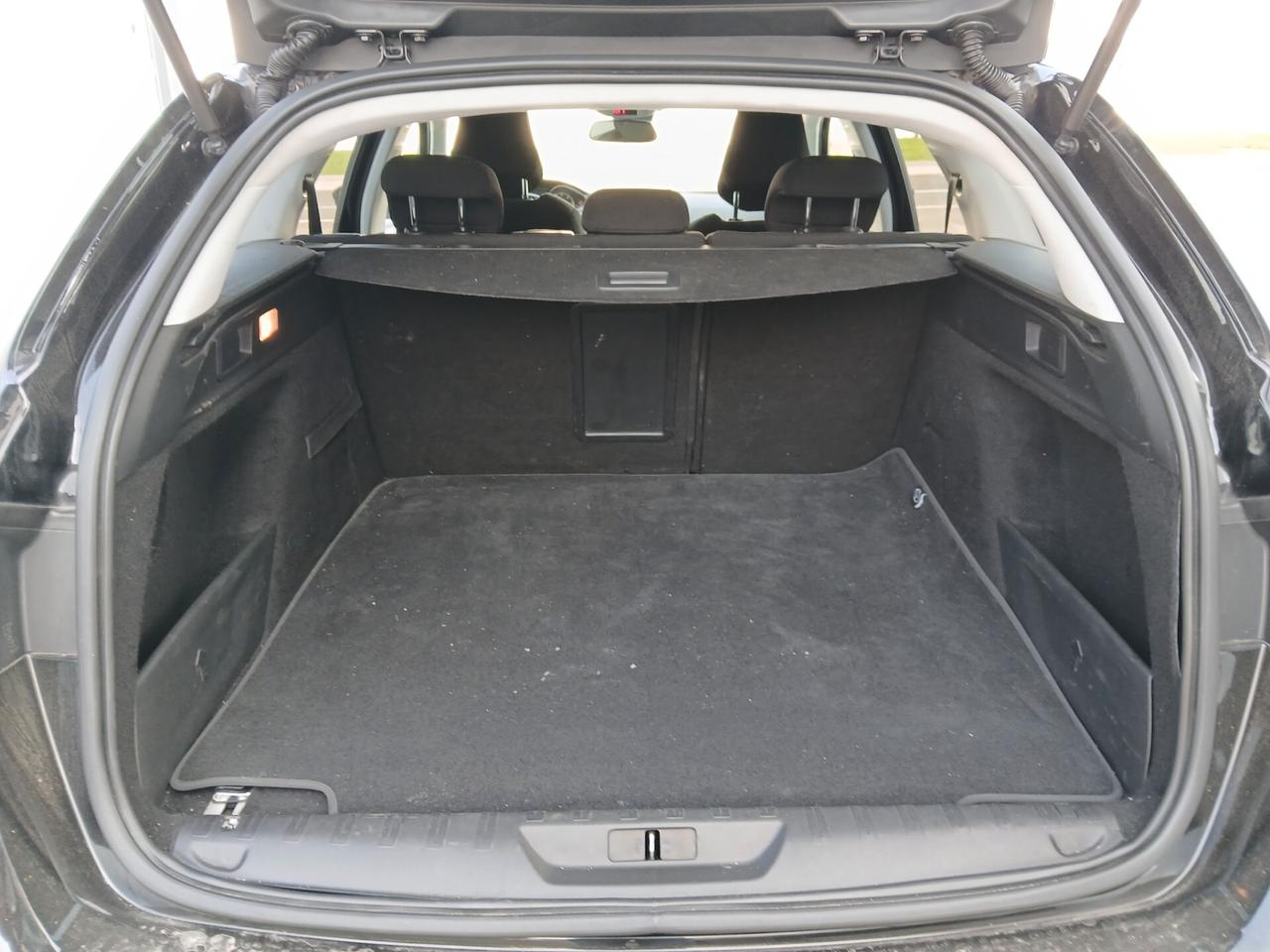 Peugeot 308 BlueHDi 150 SW