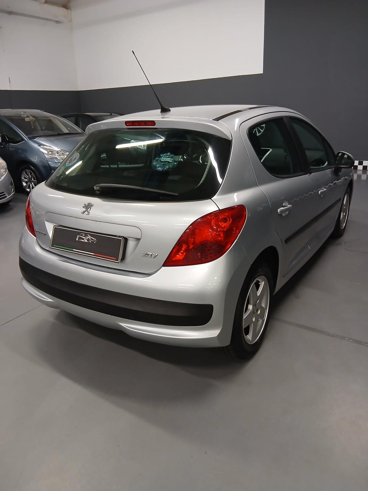 Peugeot 207 1.4 8V 75CV 5p. Energie Sport ECO GPL