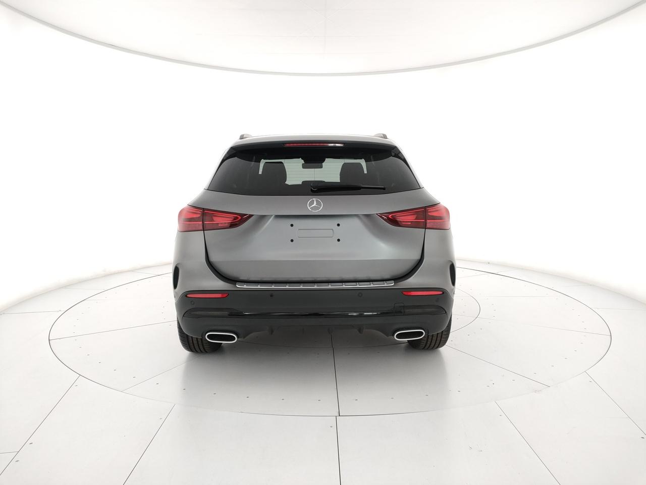 Mercedes-Benz GLA 200 d