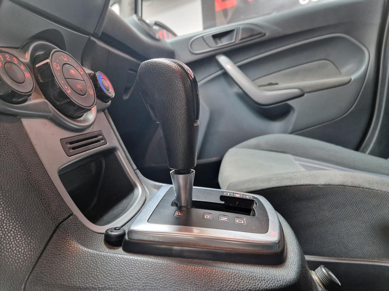 Ford Fiesta 1.4 AUTOMATICA