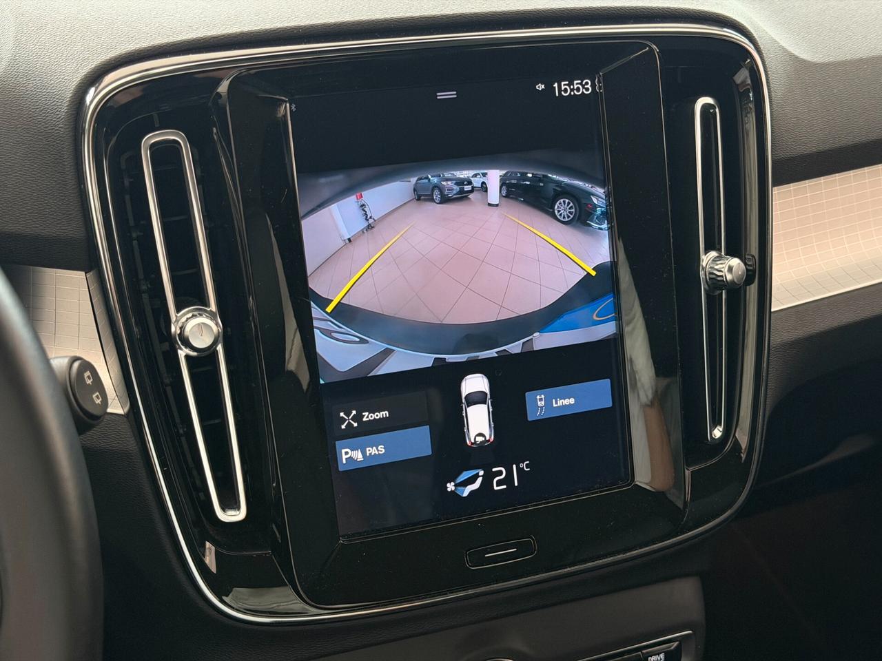 Volvo XC40 2.0cc 190Cv Automatica-Retrocamera