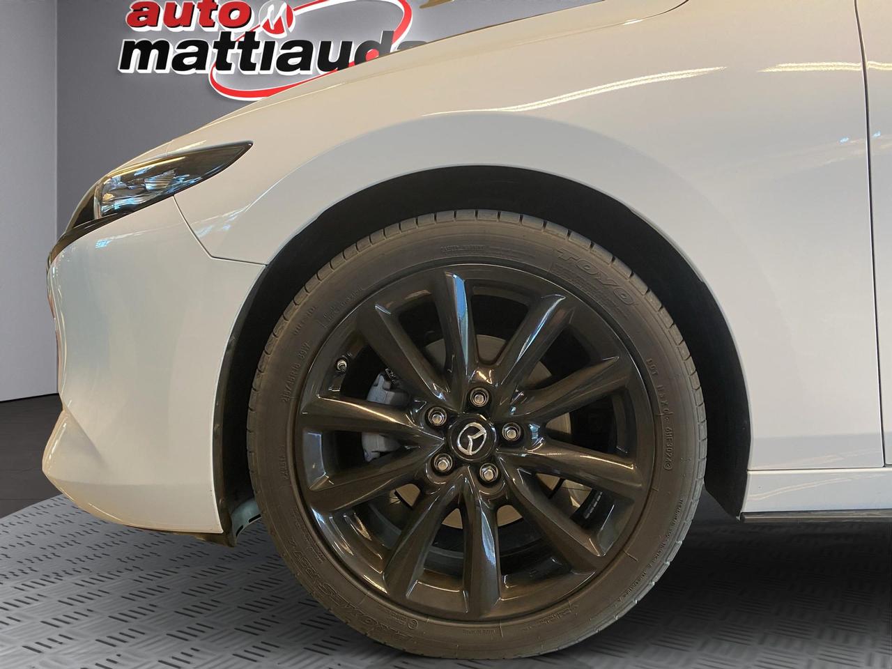 Mazda 3 5p 2.5 m-hybrid Homura 140cv