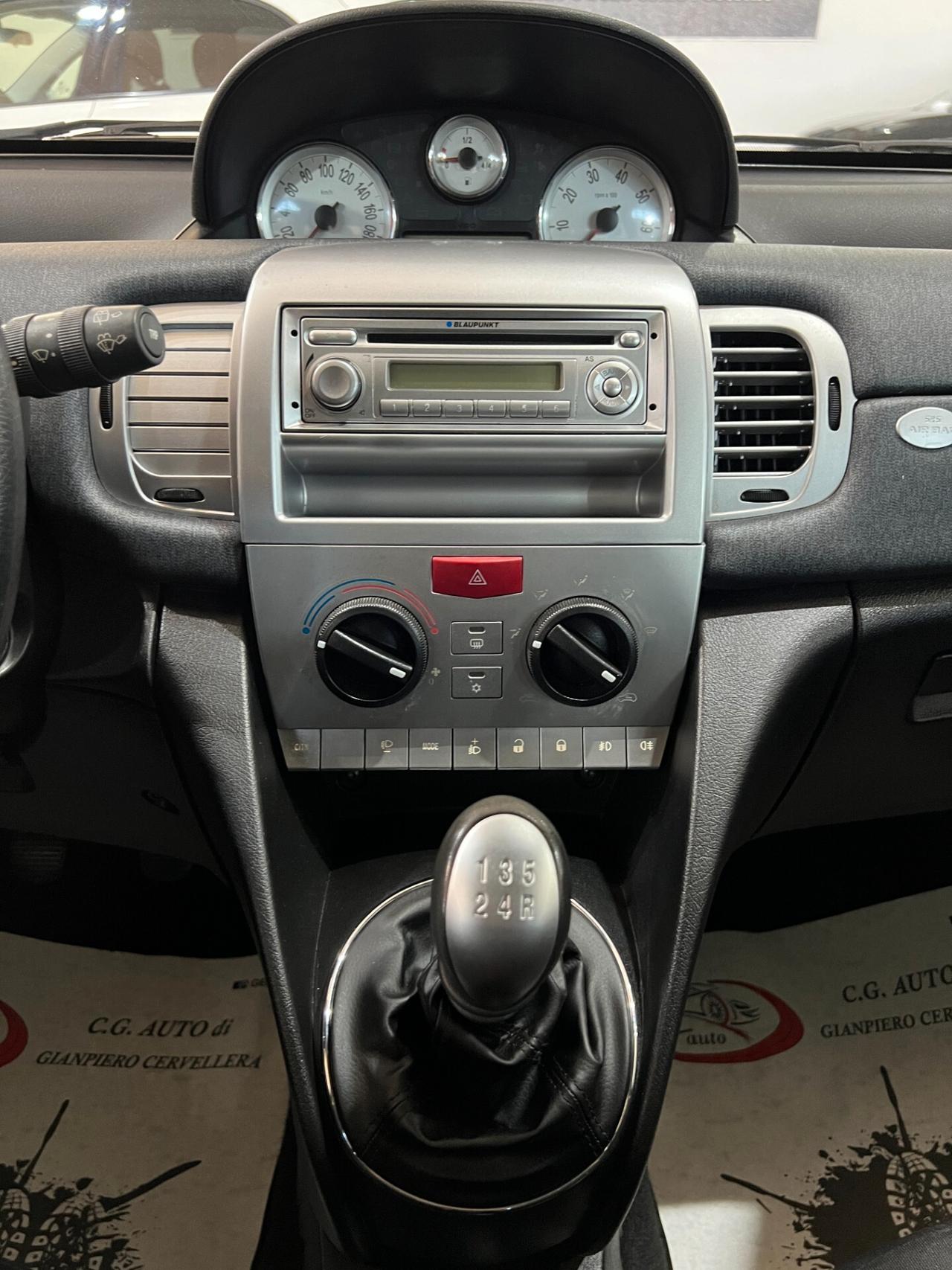 Lancia Ypsilon 1.2 60 CV - ELLE - 2010
