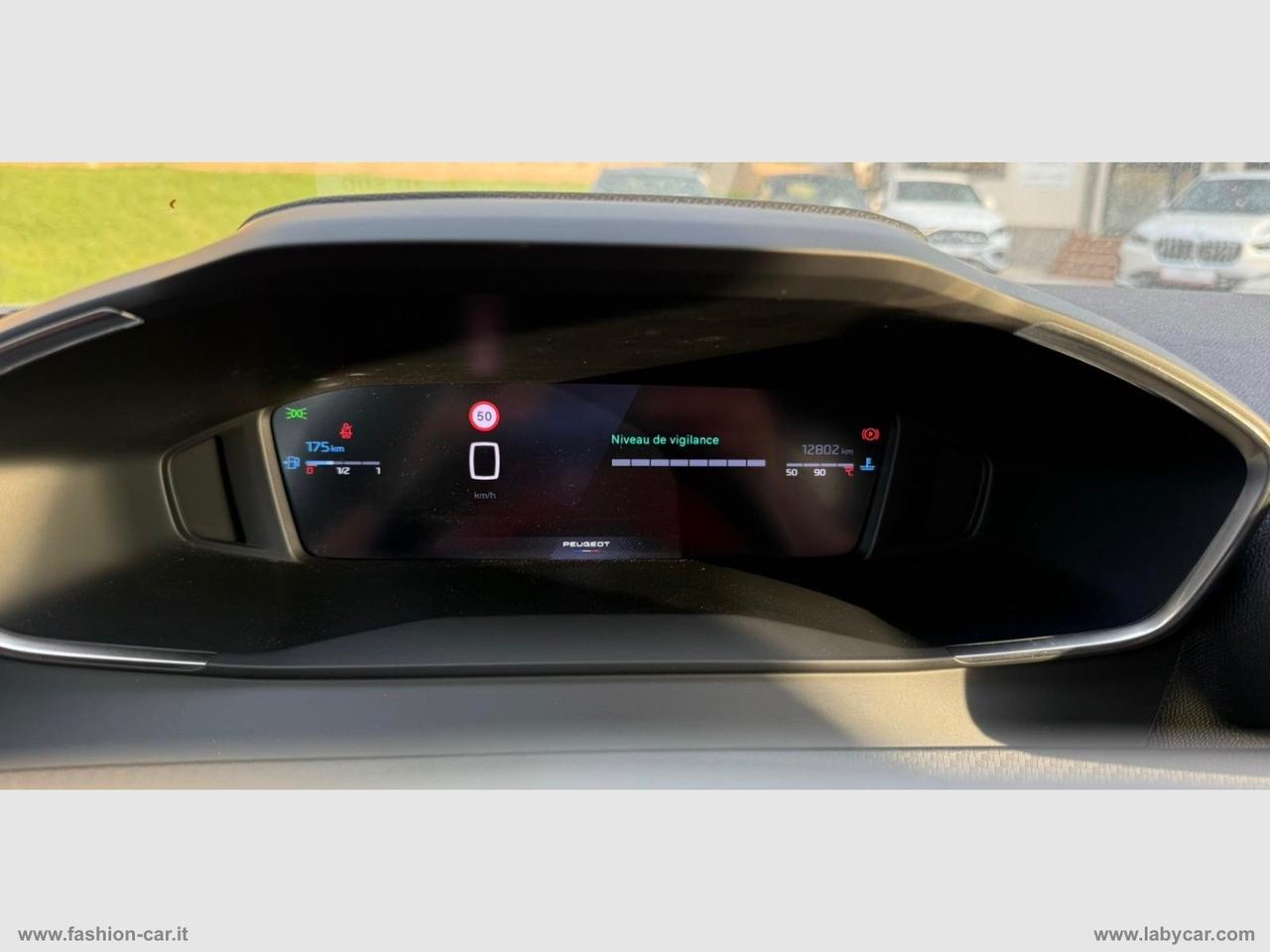 PEUGEOT 2008 PureTech 100 S&S Allure
