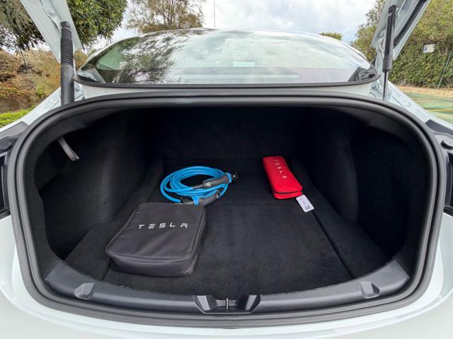 TESLA Model 3 PERFORMANCE NAVI+PELLE+PINZE ROSSE+SPOILER