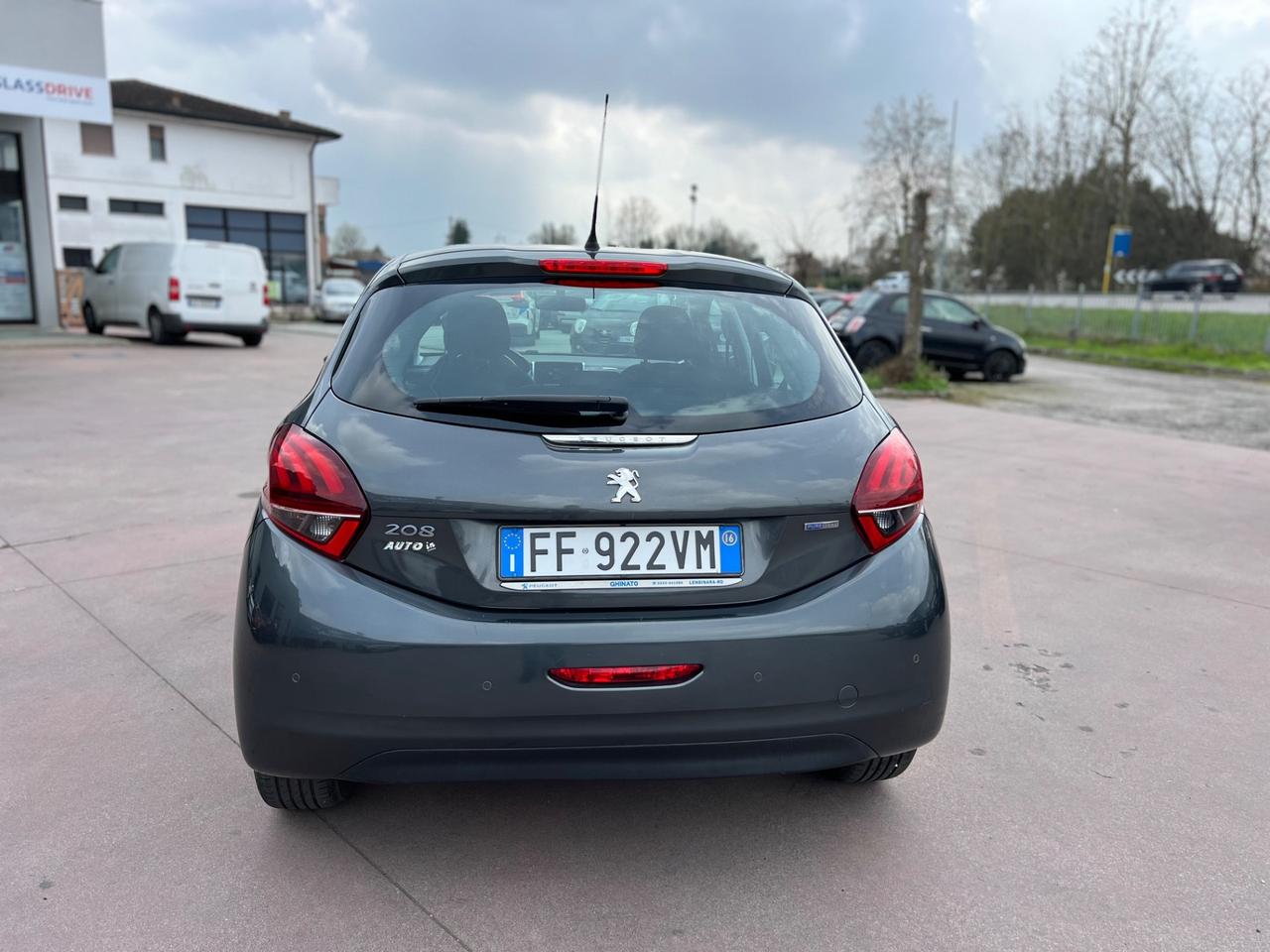Peugeot 208 PureTech 82 5p. GPL Active