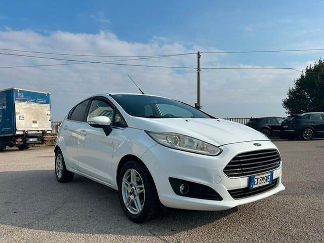 Ford Fiesta 1.4 5p. Bz.- GPL Titanium