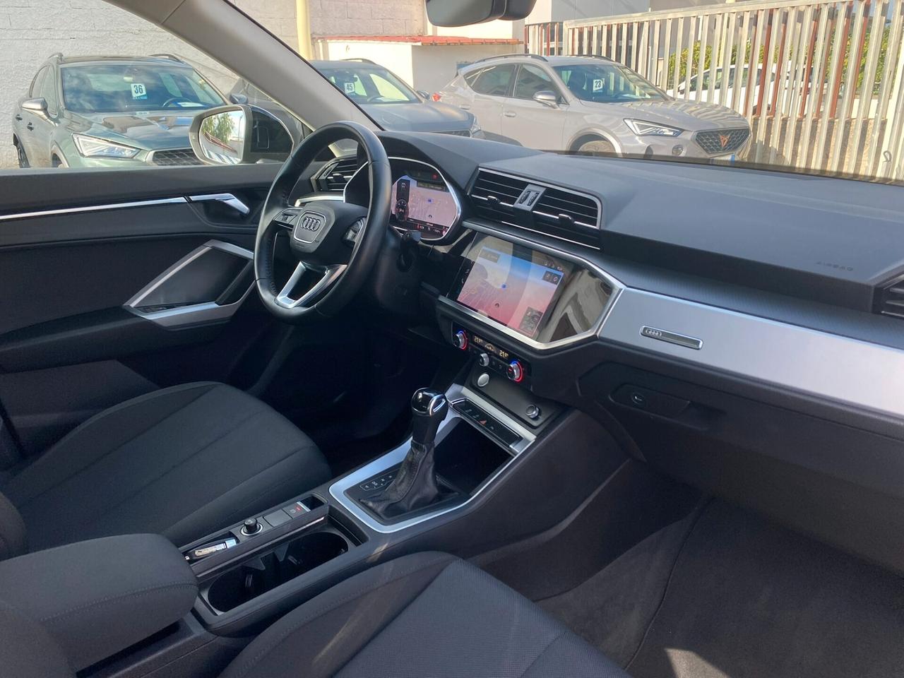 Audi Q3 Business 2.0 TDI 150CV s-tronic 35