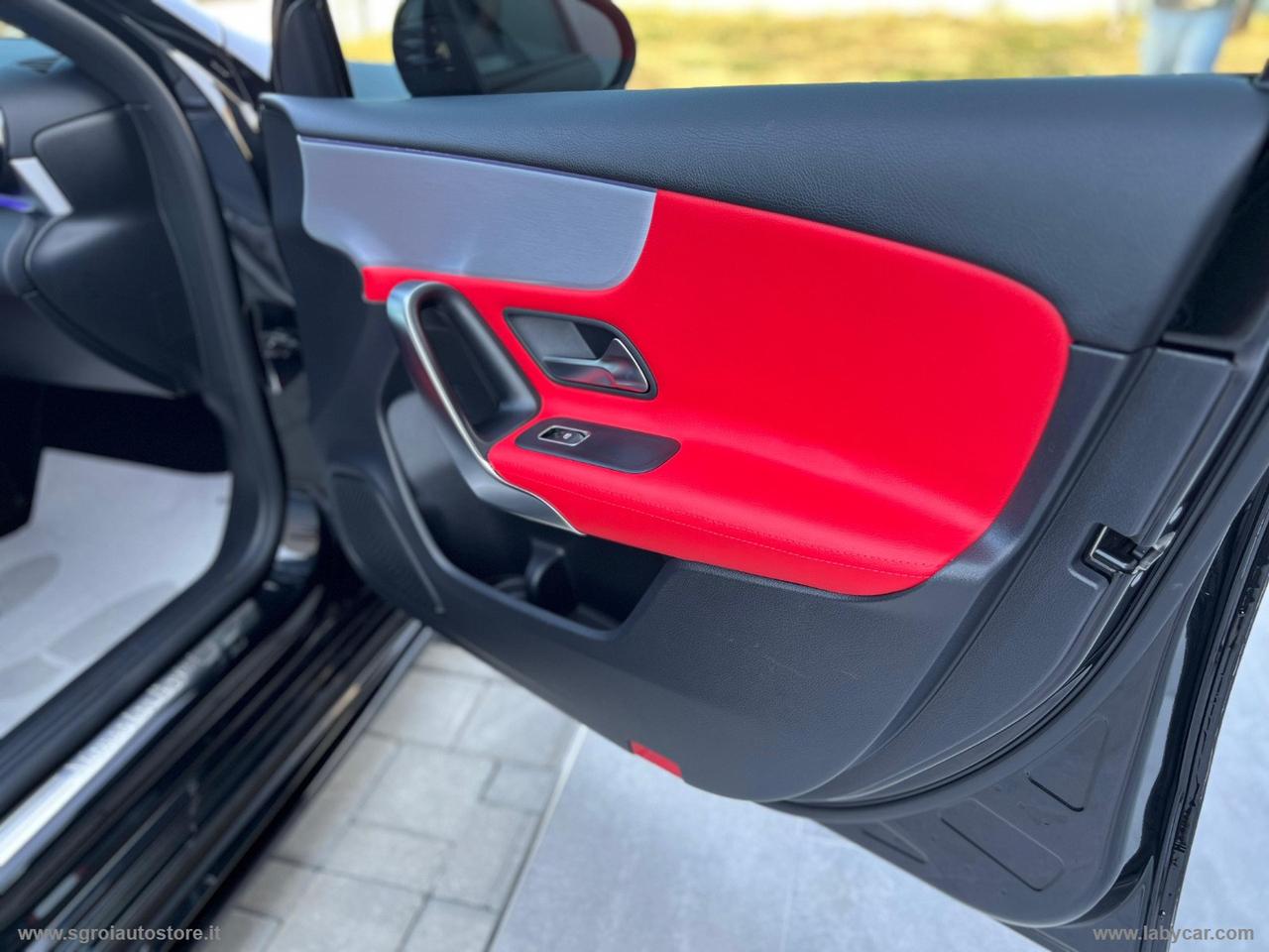 MERCEDES-BENZ A 180 d Automatic Premium