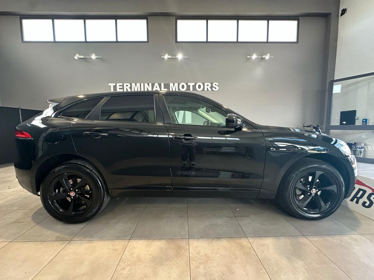 Jaguar F-Pace 2.0 D 180 CV AWD R-Sport
