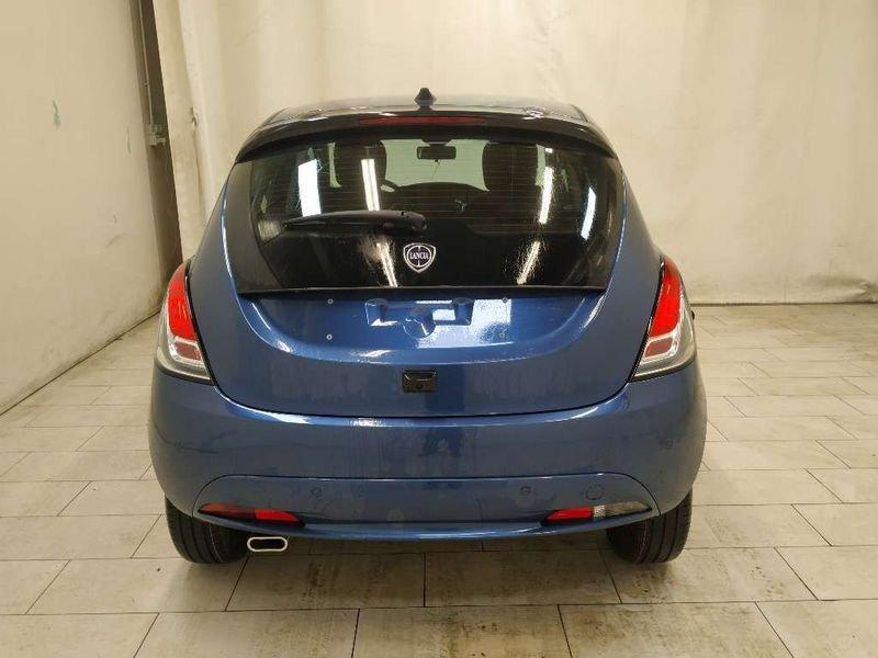 Lancia Ypsilon 1.0 firefly hybrid Platino s&s 70cv