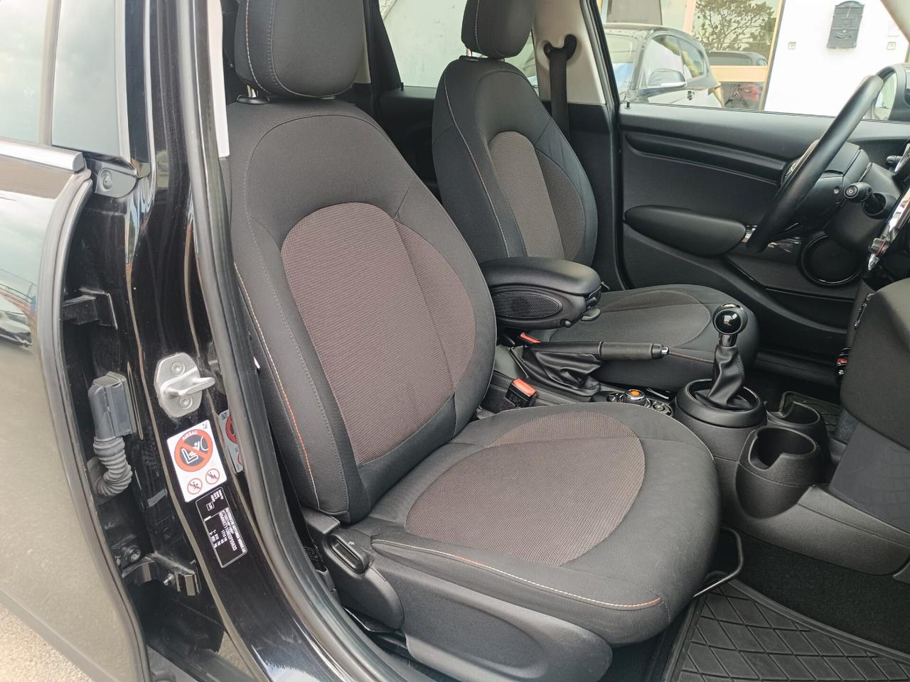 Mini Cooper D 1.5 Business XL 5 Porte