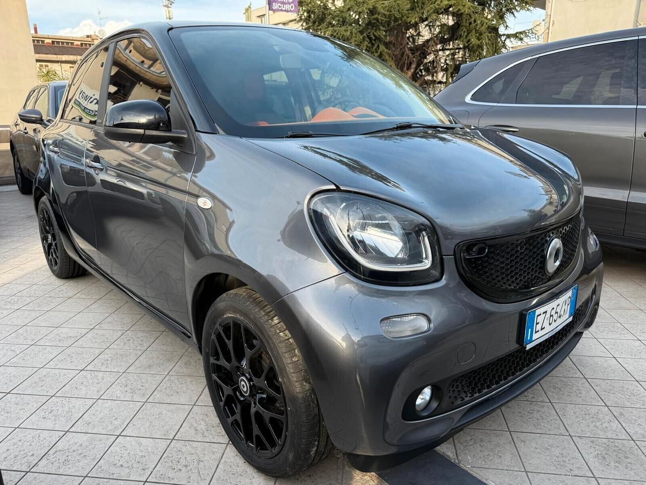 Smart ForFour 1.0 Benzina 2016 – Garanzia Shock
