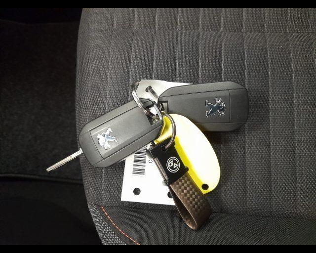 PEUGEOT 2008 II 2020 - 1.2 puretech Active s&s 100cv
