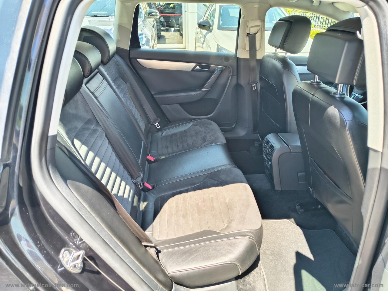VOLKSWAGEN Passat Var. 2.0 TDI Highline BlueM.Tech